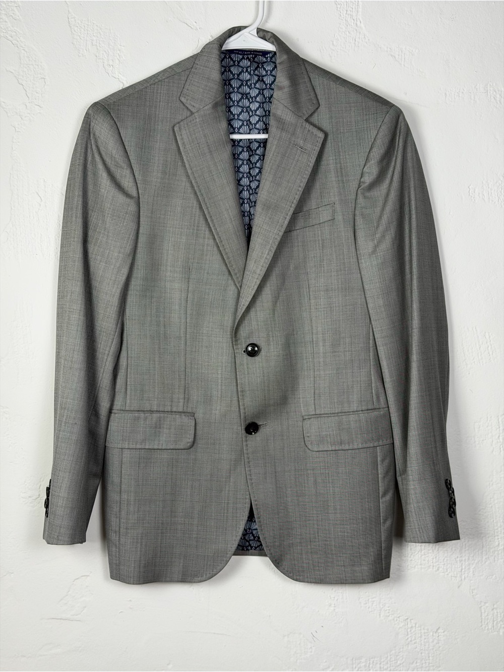Ted Baker Light Gray Classic Fit Two-Button Sport Coat Blazer Wool 38S